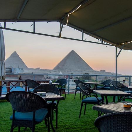 The Pyramids Gate Inn Kafret el-Gabal Kültér fotó