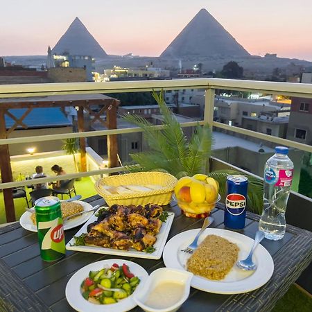 The Pyramids Gate Inn Kafret el-Gabal Kültér fotó